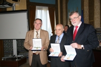 Los Colegios Mayores distinguen con su medalla a Mariano Herrera, Angel Trinidad y Jos Manuel Roldn, antiguos directores