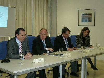 Los rectores de Crdoba y Granada presentan la I edicin de los Premios del Agua FFIA.