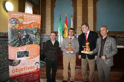 Julio Berbel y Antonio Hurtado reciben los premios ' Duende del Bejarano'