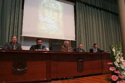 Comienza en Filosofa el curso 'La Sbana Santa de Turn y el Santo Sudario de Oviedo desde la Historia, la Ciencia y el Arte'