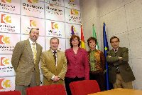 La Diputacin de Crdoba firma con la Universidad de Crdoba y el Instituto de Estudios Sociales Avanzados de Andaluca (IESA) un convenio para el mantenimiento de la Ctedra y el Observatorio de Participacin Ciudadana.