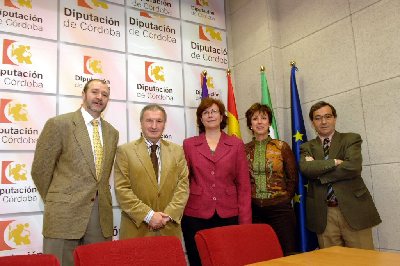 La Diputacin de Crdoba firma con la Universidad de Crdoba y el Instituto de Estudios Sociales Avanzados de Andaluca (IESA) un convenio para el mantenimiento de la Ctedra y el Observatorio de Participacin Ciudadana.