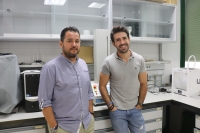 Los investigadores de la Universidad de Córdoba Alejandro Rodríguez Pascual y Eduardo Espinosa